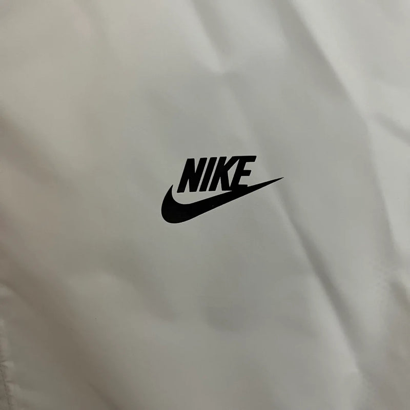 Jaqueta Corta Vento Nike - Forrada e com Capuz, Vermelho com Branco