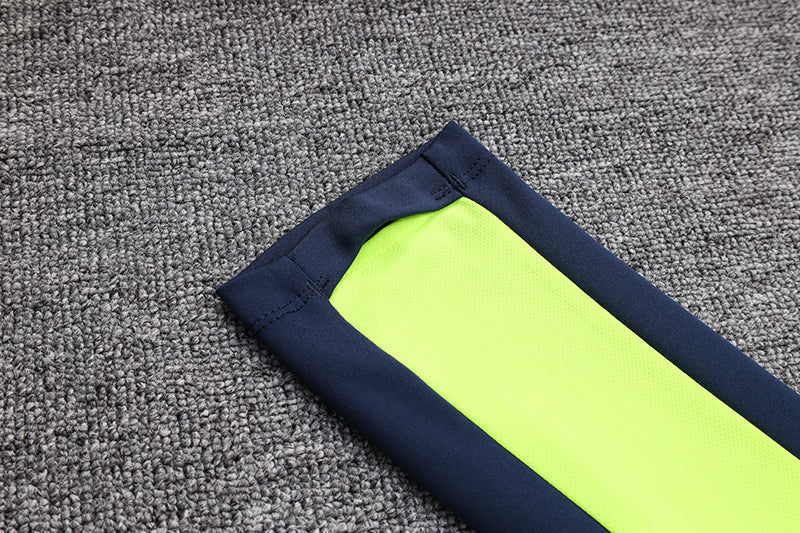 Conjunto Nike Dri-Fit de Frio - Jaqueta + Calça, Azul com Verde