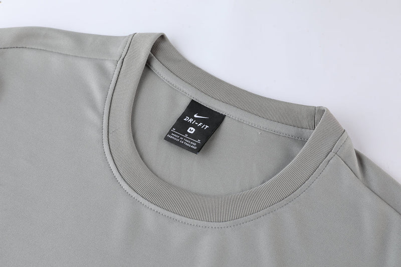 Conjunto Nike Dri-Fit - Camisa + Calça, Cinza com Branco