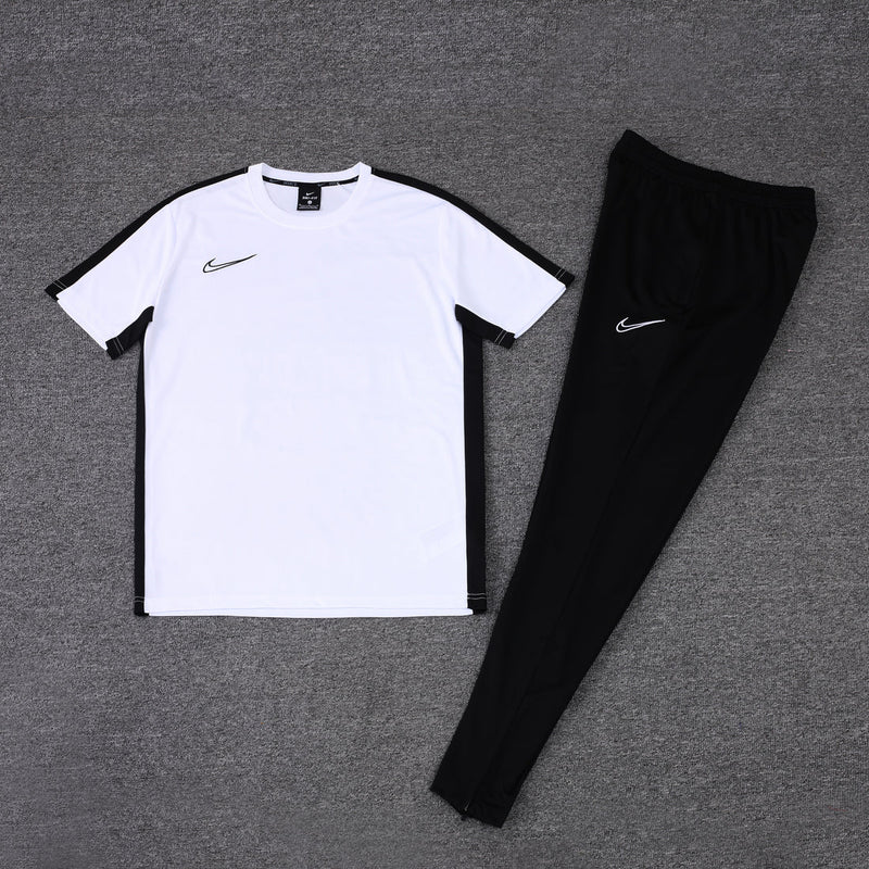 Conjunto Nike Dri-Fit - Camisa + Calça, Branco com Preto