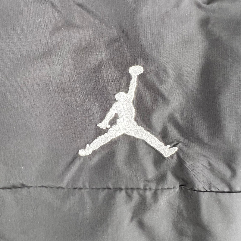 Jaqueta Corta Vento Nike Air Jordan - Forrada e com Capuz, Preto