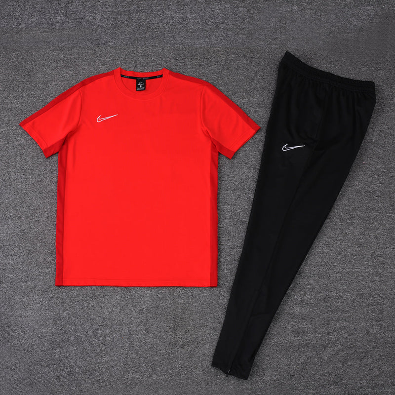 Conjunto Nike Dri-Fit - Camisa + Calça, Vermelho com Preto