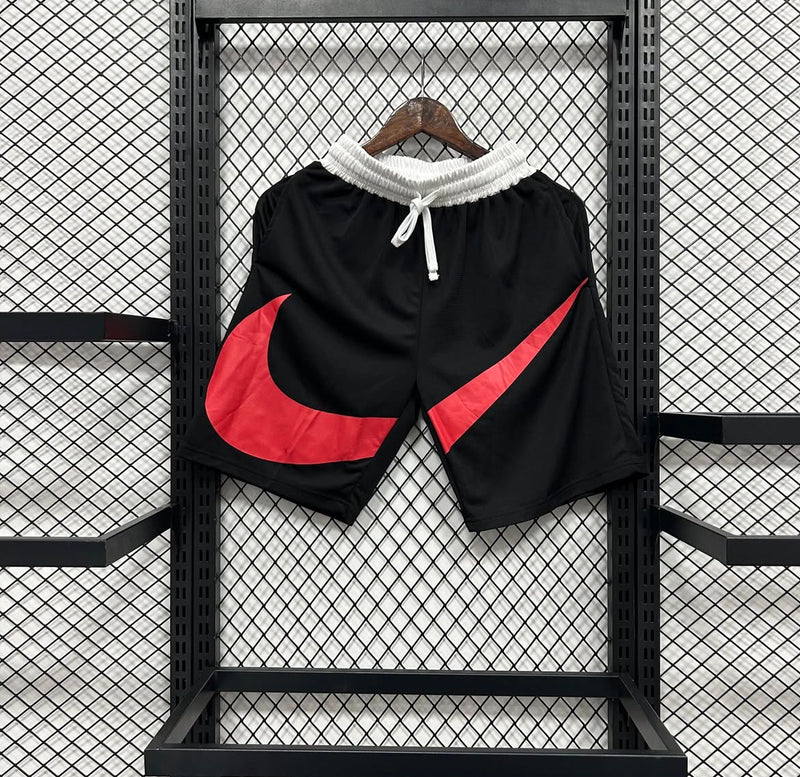 Short Nike Swoosh, Preto com Vermelho