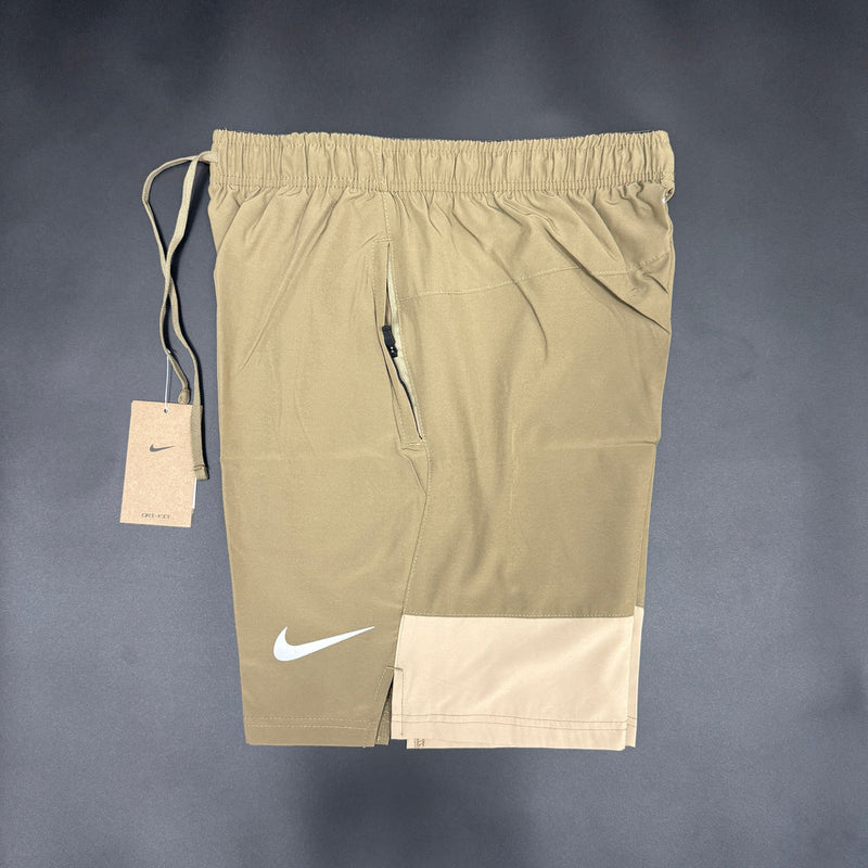 Short Nike Pro, Marrom