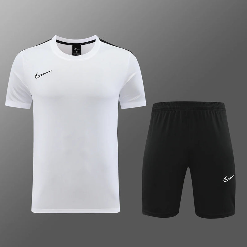 Conjunto Nike - Camisa + Short, Branco com Preto