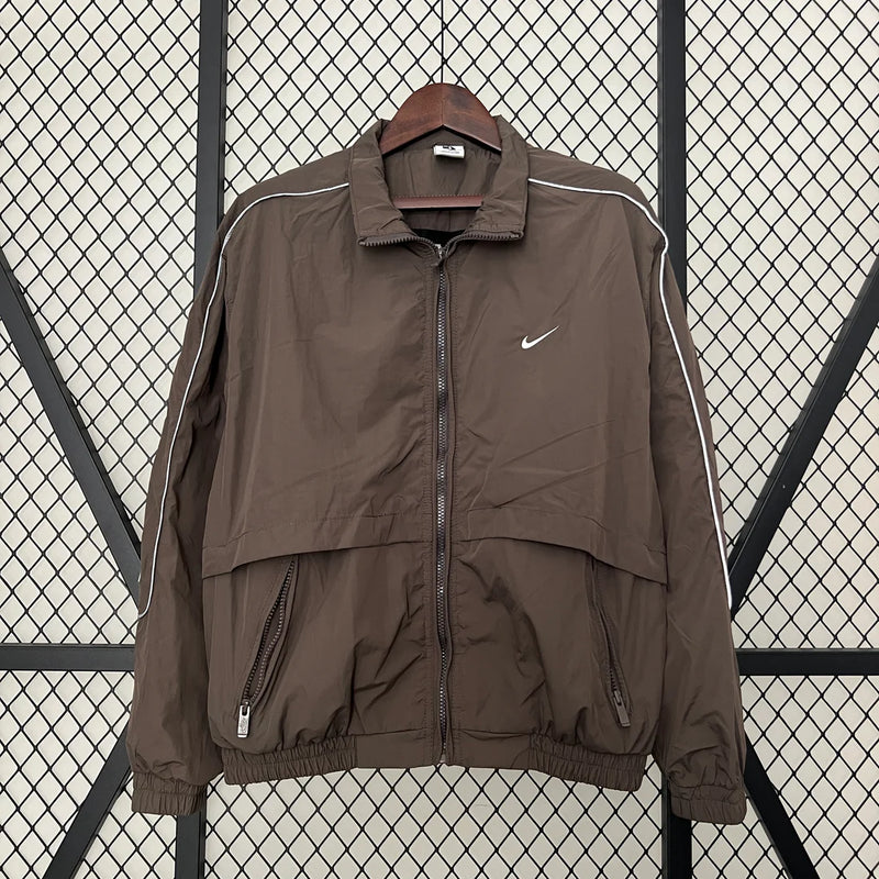 Jaqueta Corta Vento Nike - Forrada, Marrom