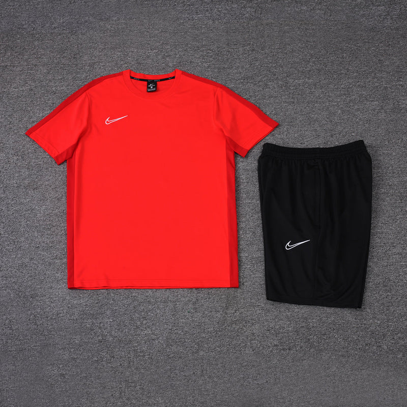 Conjunto Nike - Camisa + Short, Vermelho com Preto