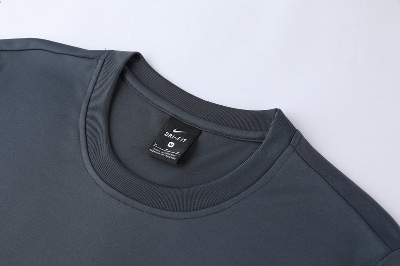 Conjunto Nike Dri-Fit - Camisa + Calça, Cinza com Branco