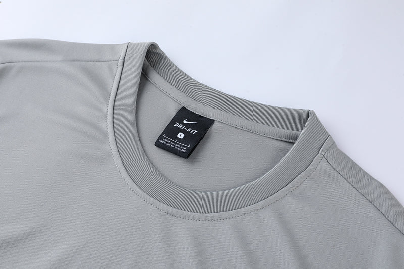 Conjunto Nike - Camisa + Short, Cinza com Branco