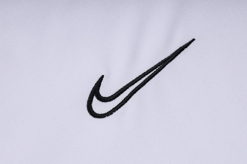 Conjunto Nike Dri-Fit de Frio - Jaqueta + Calça, Branco
