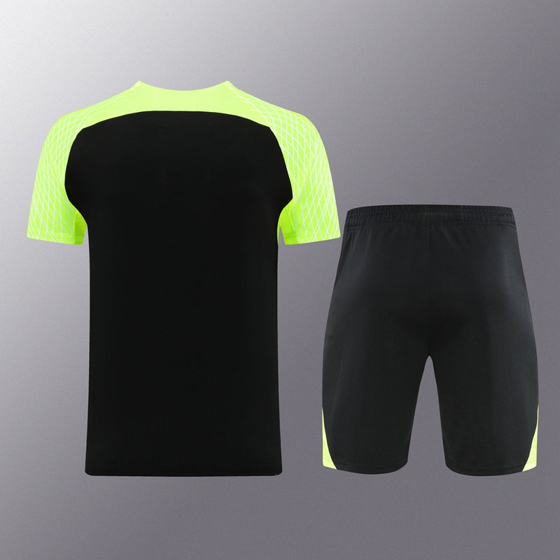 Conjunto Nike - Camisa + Short, Preto com Verde