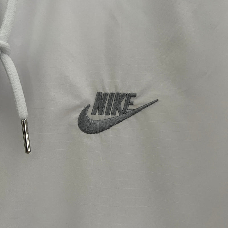 Jaqueta Corta Vento Nike - Forrada e com Capuz, Branco