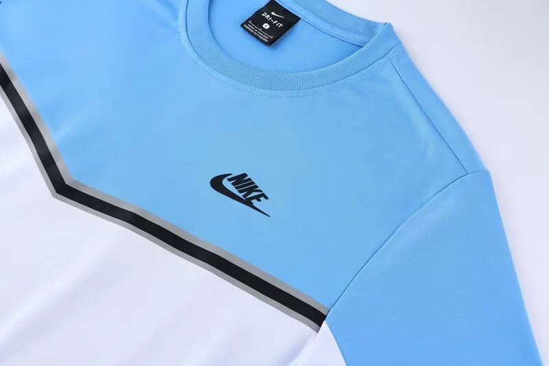 Conjunto Nike - Camisa + Short, Azul com Branco
