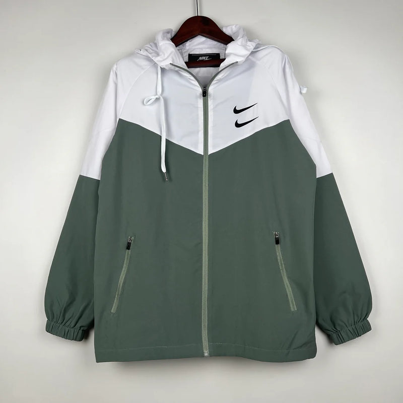 Jaqueta Corta Vento Nike - Forrada e com Capuz, Verde com Branco