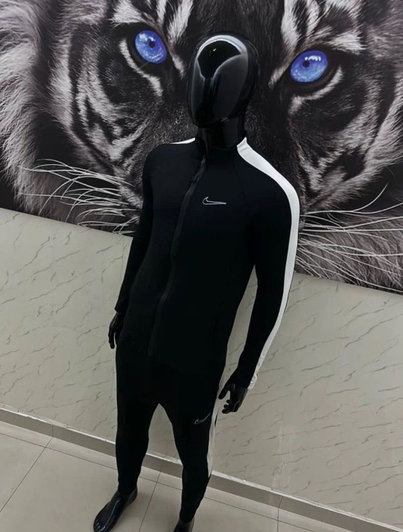 Conjunto de Treino Nike Dri-Fit - Jaqueta + Calça, Preto