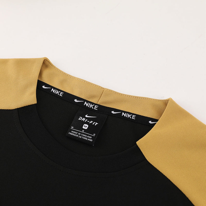 Conjunto Nike - Camisa + Short, Preto com Amarelo