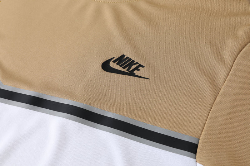 Conjunto Nike Dri-Fit - Camisa + Calça, Marrom com Branco