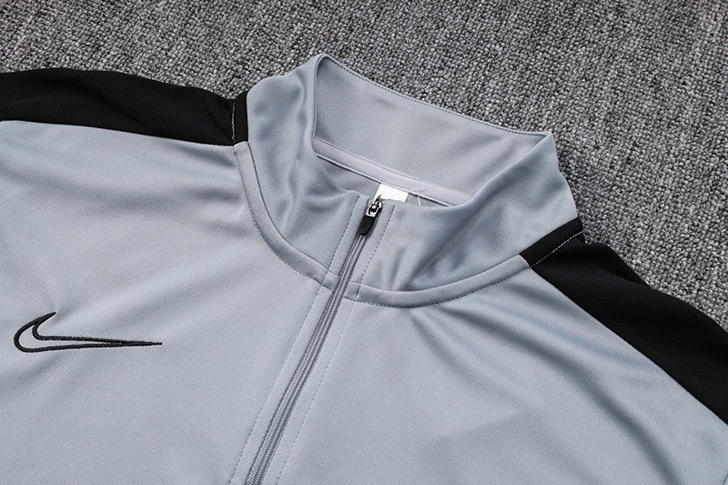 Conjunto Nike Dri-Fit de Frio - Jaqueta + Calça, Cinza com Preto